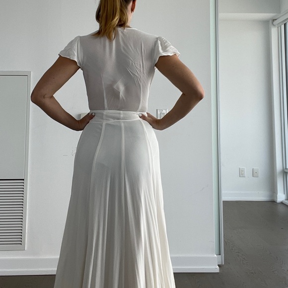 Reformation size small white dress - Picture 3 of 6